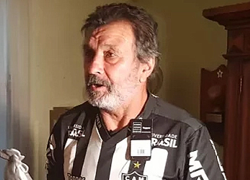 Oliveira - Ex-zagueiro do Peñarol e do Atlético-MG