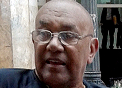 Nilo Neves - Ex-lateral do Inter e Coritiba