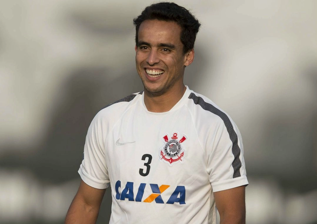 Ninguém fez proposta oficial, diz agente de Jadson - Notícias ...