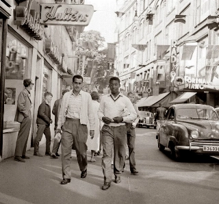 Uma foto, uma hist&oacute;ria! Zito e Pel&eacute; passeando em Estocolmo durante a Copa do Mundo de 1958