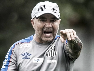 Treinador está propenso a deixar a Vila. Foto: Ivan Storti/Santos FC