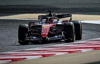 F1: Leclerc supera Norris para comandar o segundo dia de testes da pr&eacute;-temporada no Bahrein
