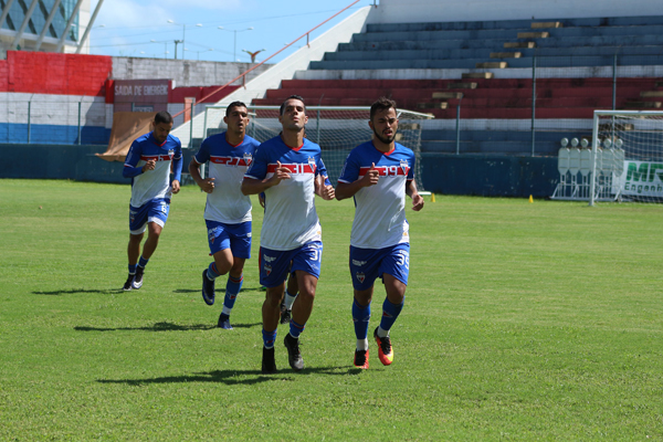Jogadores do time cearense durante treino. Foto: Pedro Chaves/Fortaleza EC