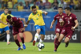 Atacante brasileiro está de saída do Manchester City. Foto: Facebook/Reprodução