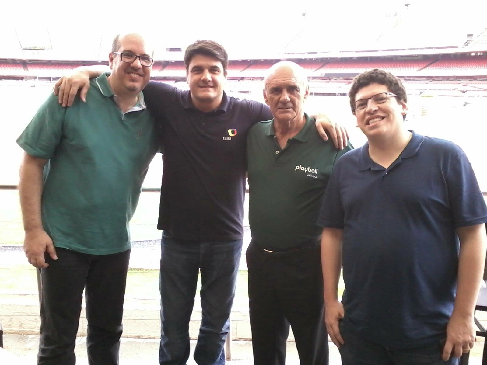 Em um dos programas do TerraTV no estádio do Morumbi, em 8 de agosto de 2015. Da esquerda para a direita, Huberto Peron, Fabio Salomão Waldir Peres e Celso Paiva