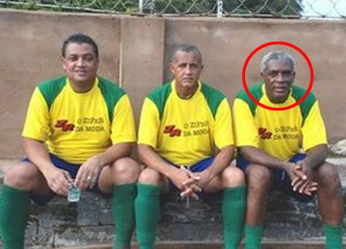 Neto   - Ex-zagueiro do Santos