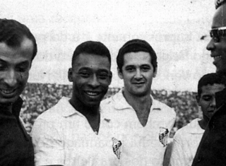 Pel&eacute; e Orlando Pe&ccedil;anha em 1969