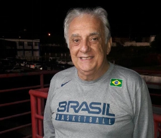 Na ativa, treinador teve v&aacute;rias passagens pela Sele&ccedil;&atilde;o Brasileira