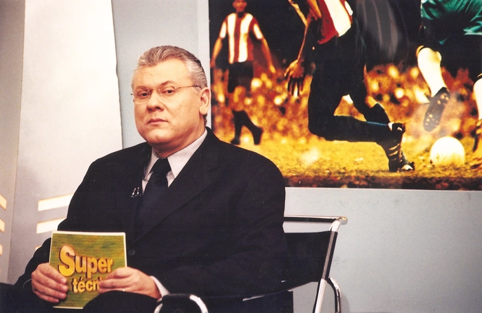 Milton Neves espera seus convidados para realizar o programa Super T&eacute;cnico