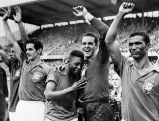 ACHADOS & PERDIDOS - Brasil conquistava sua primeira Copa do Mundo h&aacute; 68 anos