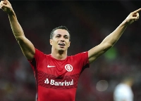 Leandro Damião - Ex-centroavante do Inter e Santos