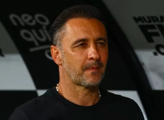 O português Vítor Pereira treina o Timão desde fevereiro de 2022. Foto: Rodrigo Coca/Ag. Corinthians