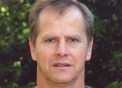 Ademir  - Ex-volante do Cruzeiro, Internacional e Toledo