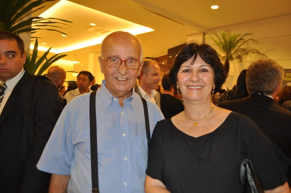 Bird e sua esposa Luiza Clemente na noite de autógrafos de Milton Neves em 11 de novembro de 2013, no Shopping Frei Caneca. Foto: Marcos Júnior/Portal TT