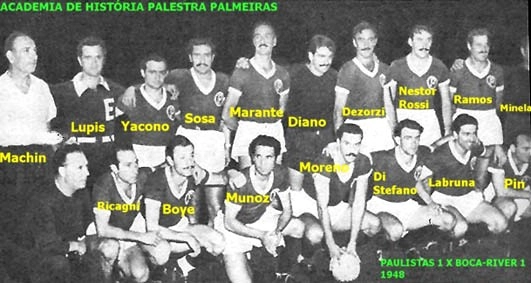 Em 21 de janeiro de 1948, ap&oacute;s uma celeuma envolvendo jogadores do Boca Juniors e do River Plate discutiam com qual camisa jogariam contra um combinado de jogadores paulista, at&eacute; que o uruguaio B&oacute;vio, do Palmeiras, sugeriu que jogassem com a camisa do Verd&atilde;o. Foto e hist&oacute;ria do site Palmeiras hist&oacute;ria Gloriosa. Veja o craque Di St&eacute;fano que marcou um gol neste jogo, com o manto verde.