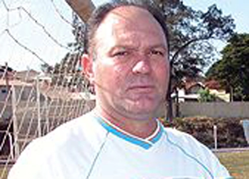 Newmar  - Ex-zagueiro do Vasco e Gr&ecirc;mio