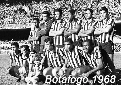 Mais de 140 mil pessoas foram ao Maracanã e viram o Botafogo conquistar o campeonato carioca de 1968 após golear o Vasco por 4 a 0. Era o segundo bicampeonato estadual do Fogão na década (o primeiro foi em 1961/62)Em pé: Moreira, Cao, Zé Carlos, Sebastião Leônidas, Valtencir e Carlos Roberto. Agachados: Rogério, Gérson, Roberto Miranda, Jairzinho e Paulo Cezar Caju