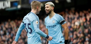 Manchester City atropela Chelsea, faz 6 a 0 e retoma liderança do Inglês