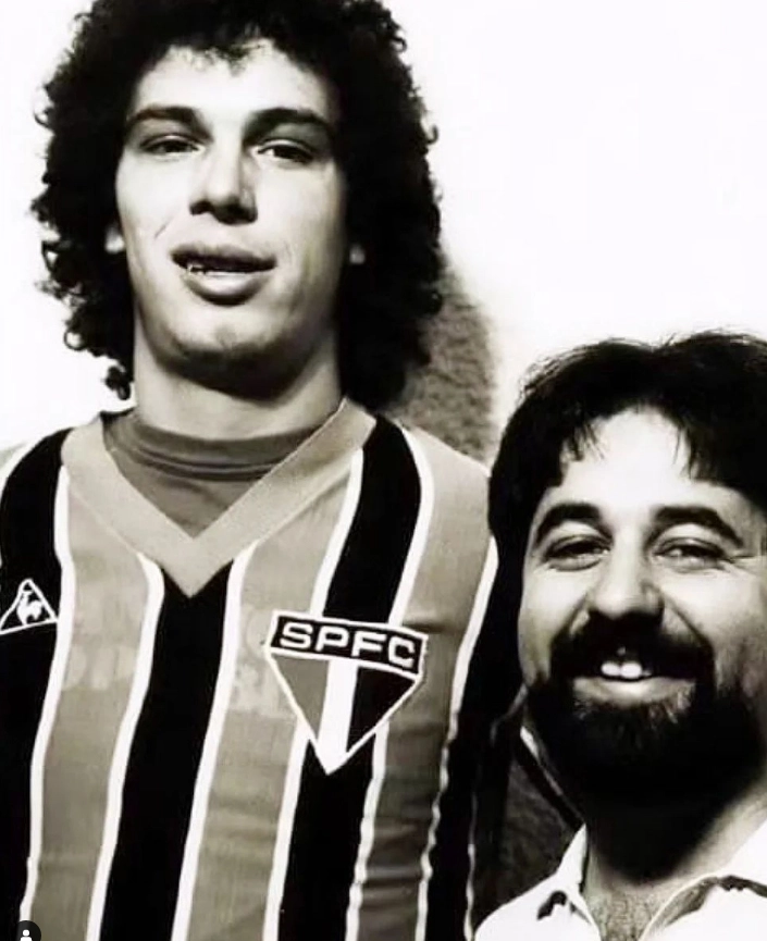 Em 1984, Casagrande ao lado de Marco Aurélio Cunha, no dia em que o então centroavante chegou ao São Paulo, por empréstimo. Foto: Divulgação