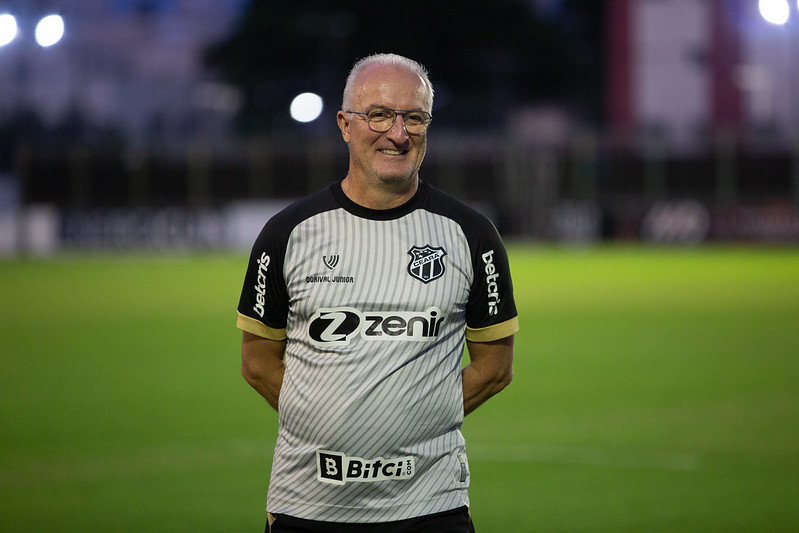 Treinador está no Ceará e aceitou a proposta rubro-negra para assumir a equipe. Foto: Felipe Santos/Ceará