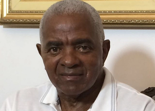 Z&eacute; Carlos -  Ex-volante do Cruzeiro e do Guarani