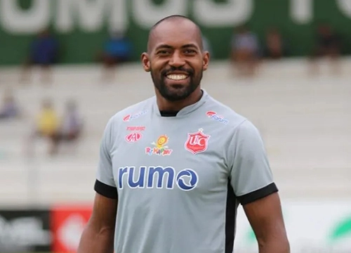 Neneca - Ex-goleiro do Santo Andr&eacute; e Botafogo-SP