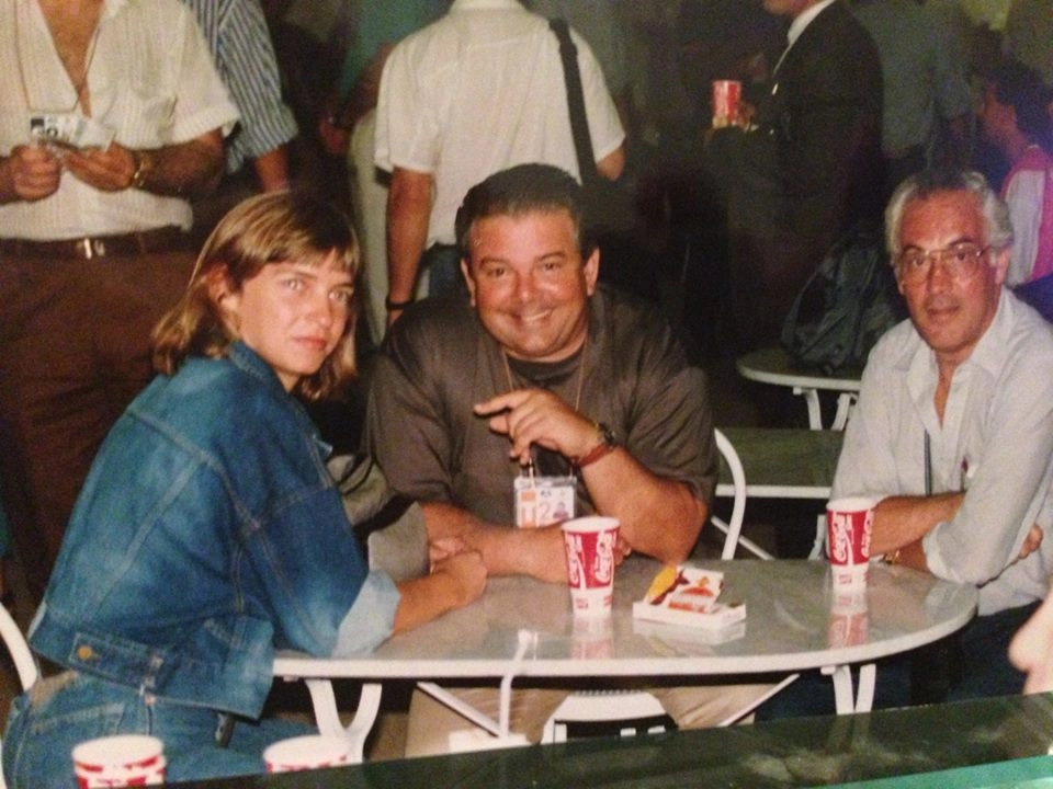 À mesa, Maria Fulvaro, Luciano do Valle e Júlio Mazzei