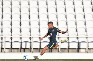 Atacante brasileiro deve custar cerca de R$ 75 milhões ao Mengão. Foto: Lucas Figueiredo/CBF
