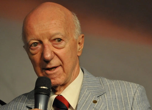 Claudio Carsughi - Um dos melhores jornalistas do mundo