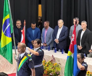 Milton Neves recebe o T&iacute;tulo de Cidad&atilde;o de Ribeir&atilde;o Pires