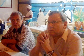 ACHADOS & PERDIDOS - Tr&ecirc;s entrevistas do saudoso Douglas a Milton Neves