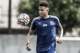 Felippe Cardoso está perto de ser anunciado pelo clube carioca. Foto: Ivan Storti/Santos FC