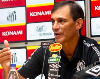 Fabian Bustos, técnico do Santos. Foto: Ivan Storti/Santos FC