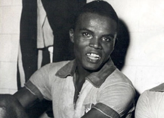 Na Seleção Brasileira fez 36 jogos (25 vitórias, 6 empates, 5 derrotas) e marcou apenas um gol