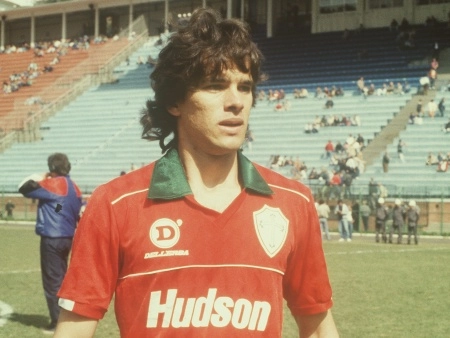 No Biênio 1990-1991, o Super Ézio jogou na equipe do Canindé. Foto divulgação