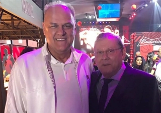 A dupla em maio de 2019 no NBA House do Shopping Eldorado, em S&atilde;o Paulo