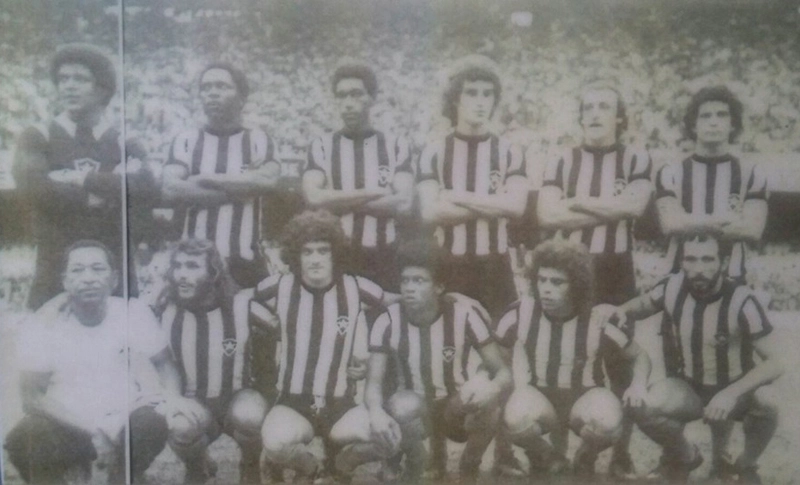 Time do Botafogo de 1979, em pé da esquerda para a direita: Ubirajara, Miranda, Nilson Dias, Osmar, Carbone e Luisinho Rangel- agachados: Rubens Niolca, Ademir Vicente, Nei Dias, Manfrini e Mario Sérgio. Foto: reprodução 