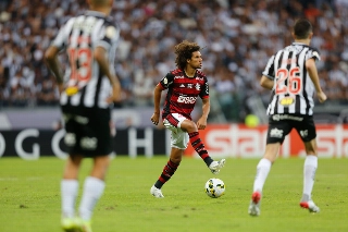 De acordo com a publicação, a primeira oferta turca foi recusada pelo Fla. Foto: Gilván de Souza/Flamengo