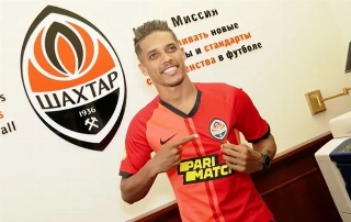 Meia-atacante do Shakhtar está com contrato suspenso na Ucrânia. Foto: Divulgação