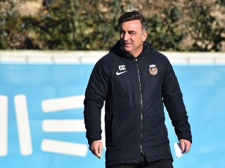 Técnico do Rio Ave, Carlos Carvalhal é o principal alvo da equipe de Bragança. Foto: Facebook/Reprodução