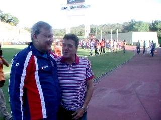 UMA FOTO, UMA HIST&Oacute;RIA! - Em 2010, na Bahia, encontro entre Jair Picerni e Milton Neves