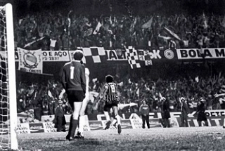 ALVINEGRO DO PARQUE S&Atilde;O JORGE - Corinthians, 116 anos: 5 triunfos inesquec&iacute;veis da hist&oacute;ria do Tim&atilde;o