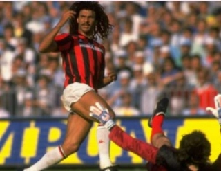 PARAB&Eacute;NS, CRAQUE HOLAND&Ecirc;S - Veja gols de Ruud Gullit, que completa 64 anos nesta ter&ccedil;a-feira