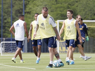 Volante italiano disputou sete partidas com a camisa do clube argentino. Foto: Twitter/Reprodução