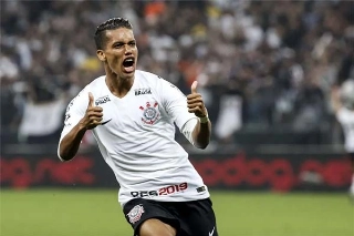 Meia do Shakhtar quer vestir a camisa do Atlético, que tenta fechar o negócio por empréstimo. Foto: Daniel Augusto Jr/Ag Corinthians