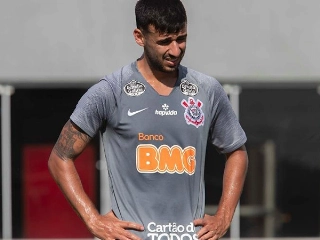 Camacho afirmou que não leva vantagem por já conhecer novo treinador do Timão. Foto: Daniel Augusto Jr/Agência Corinthians