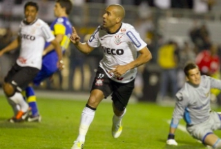 PARAB&Eacute;NS, EMERSON SHEIK - A noite impec&aacute;vel do aniversariante na Libertadores corintiana