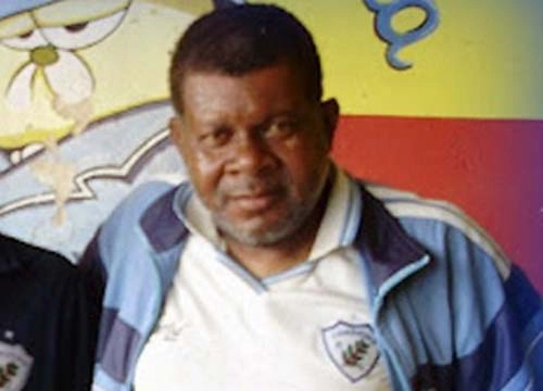 Zequinha   -  Ex-zagueiro do Londrina, Portuguesa e Grêmio Maringá   