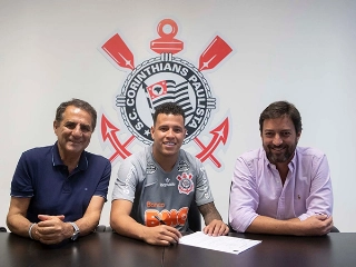 Lateral esquerdo chegou ao Timão por empréstimo de um ano. Foto: Daniel Augusto Jr./Agência Corinthians