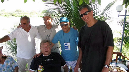 Da esquerda para a direita: José Nasser (vice-presidente da CNI), Robson Andrade (FIEMG), Milton Neves, Antonio Silva (Pres. Fed. Das Indus. Do Amazonas) e Braga Neto (ex-jogador de voley e hoje empresário).

